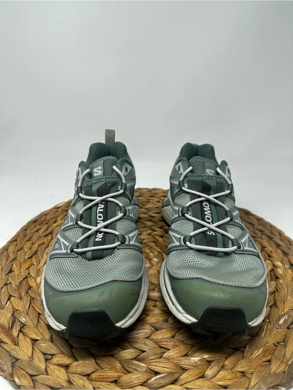 Salomon XT-6 Expanse Hiking Sneaker Lily Pad Laurel Wreath Pewter Size 6.5 Women